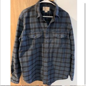Filson button down shirt size Large